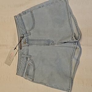 JUST USA jean shorts mid rise light denim mom short sz 26 or 2